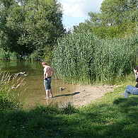 Chillen in der Mainaue, Nähe der Flussmündung der Schwarzach